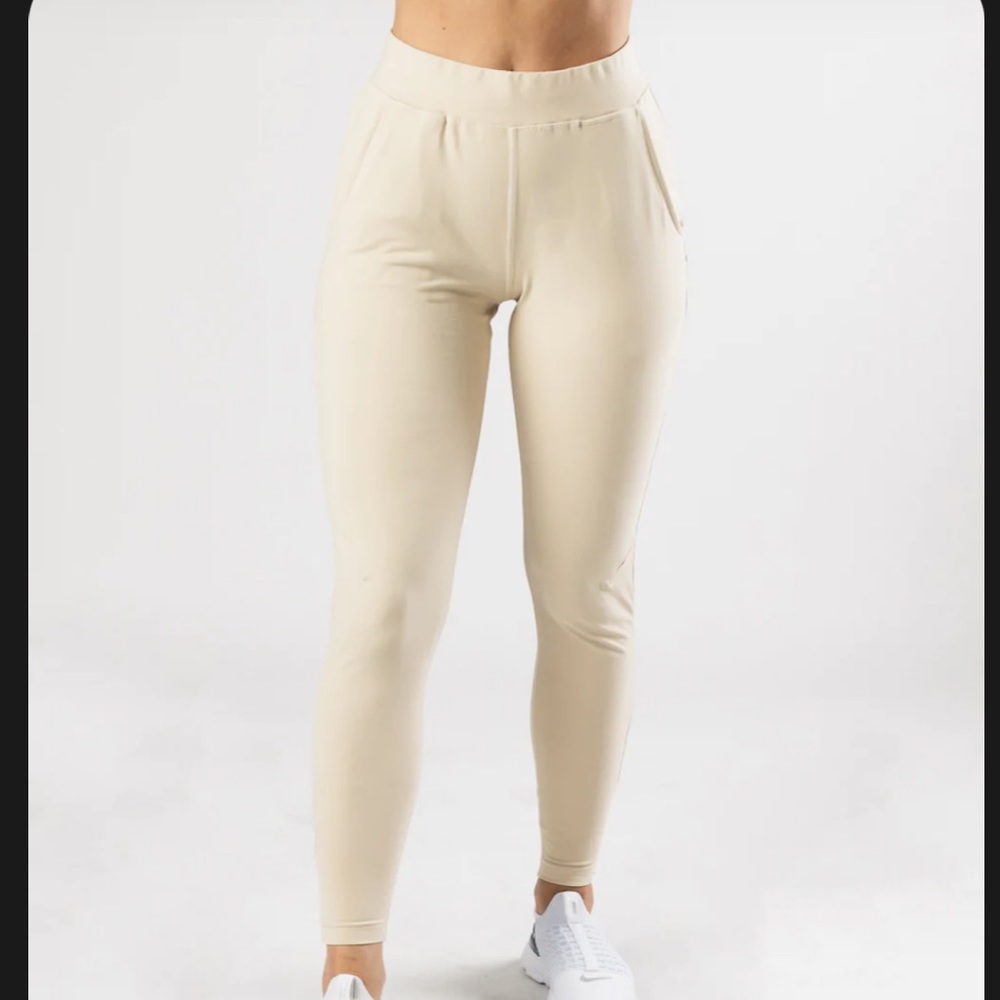 ALPHALETE Pro-Elite Jogger